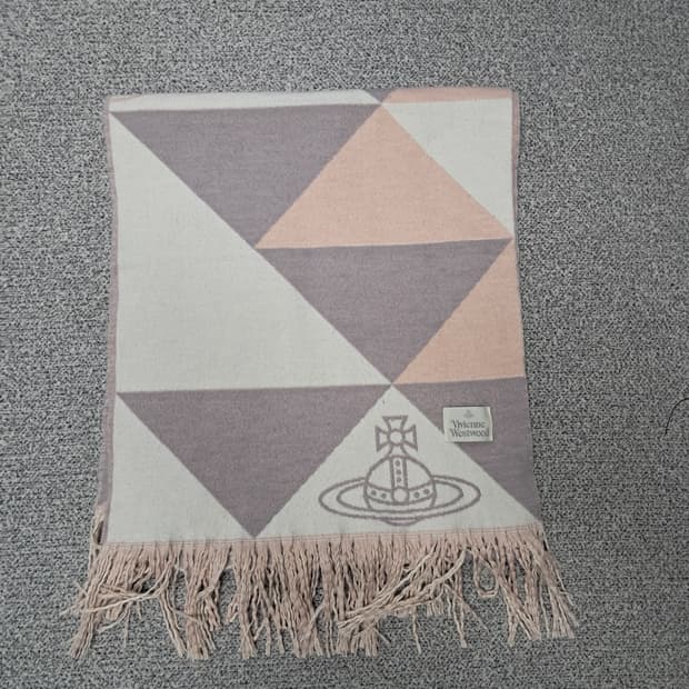 비비안웨스트우드 머플러