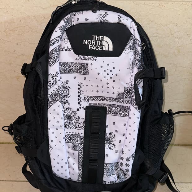 노스페이스 핫샷 반다나 백팩