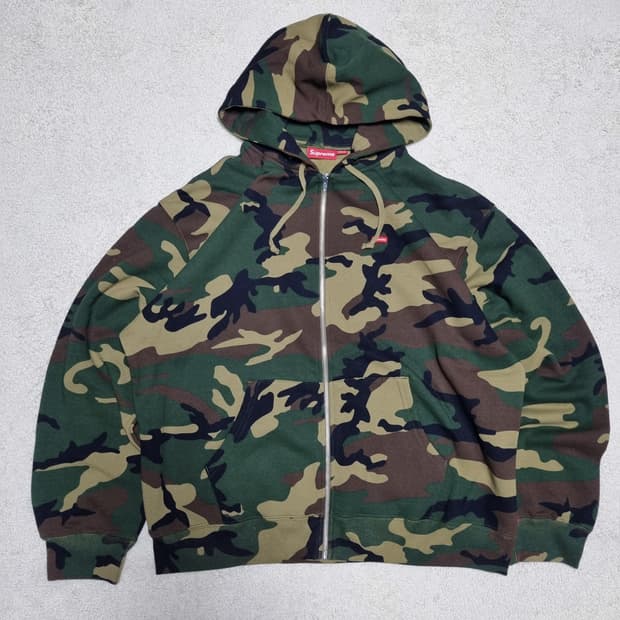 [xxl] 슈프림 스몰 박스 로고 집업 우드랜드 카모