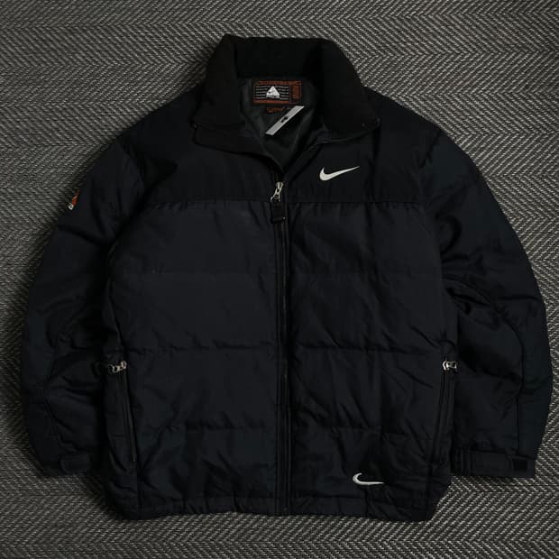 나이키 acg 립스탑 다운 푸퍼 패딩 블랙o 3999