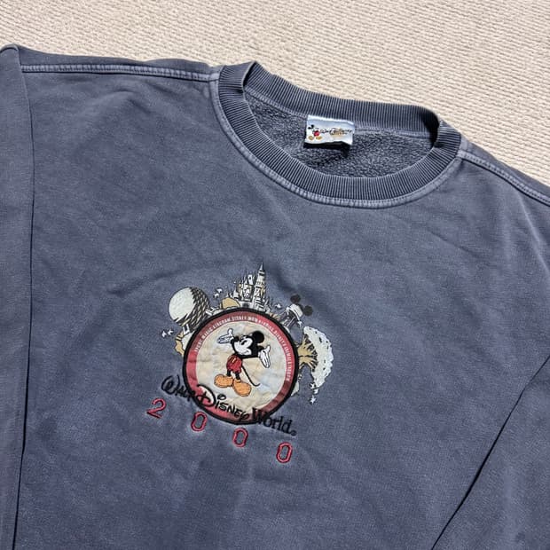 00s 월트 디즈니 미키마우스 스웻셔츠 XXL