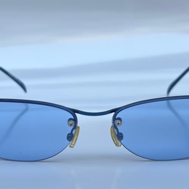 GUESS GU238 90's 선글라스