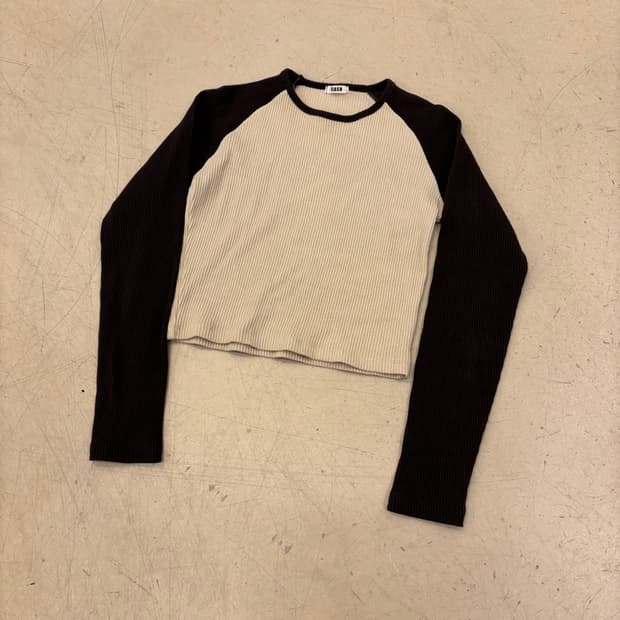 빈티지 래글런 크롭 롱슬리브