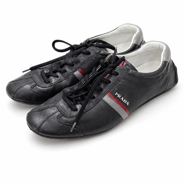 프라다 아카이브 스니커즈