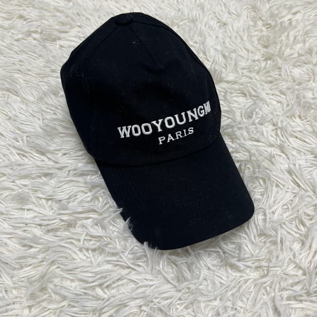 우영미 볼캡