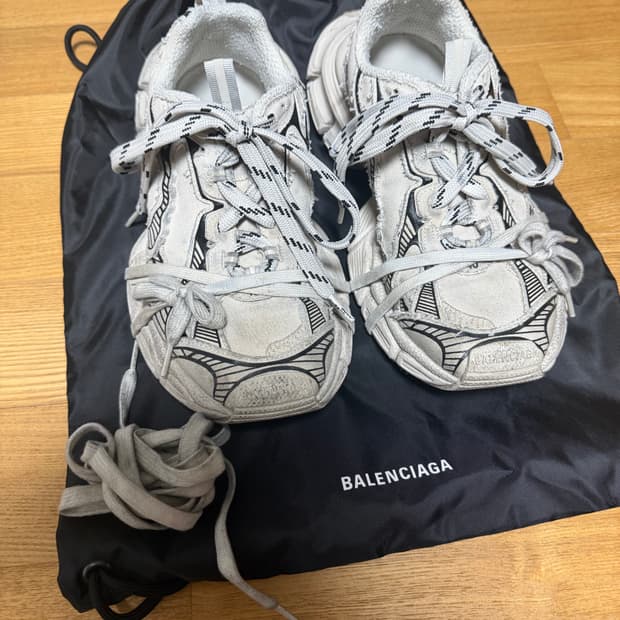 발렌시아가 3xl 스니커즈 베이지 40