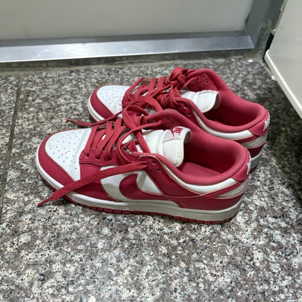 나이키 덩크 로우 아키오 핑크