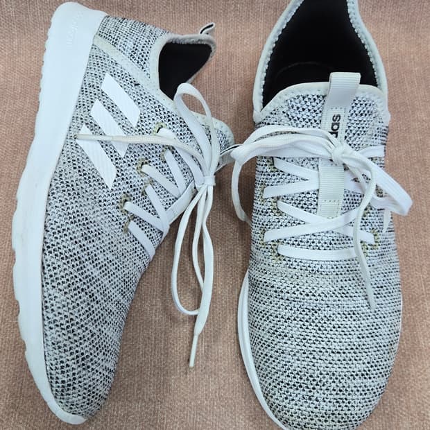 아디다스 260mm-  클라우드폼 퓨어 그레이 스니커즈