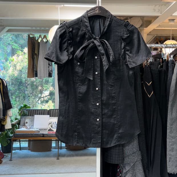 마크 바이 마크 제이콥스 리본 프릴 셔츠