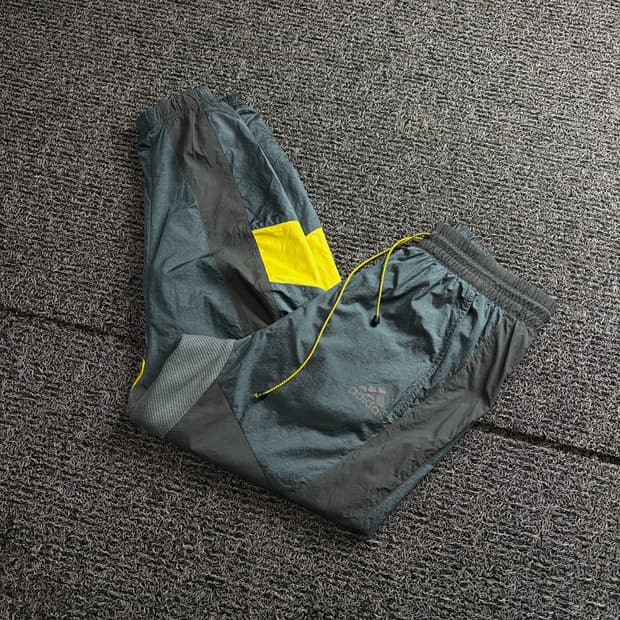 아디다스 스트리트 루즈핏 우븐 트랙 조거 팬츠 3769