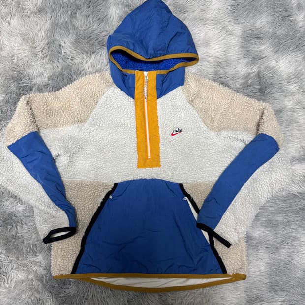 나이키 뽀글이 아노락후드 M사이즈