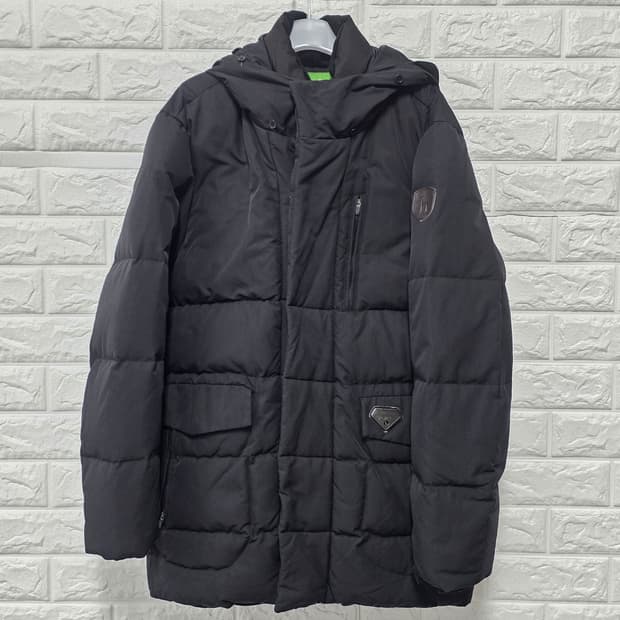 택포) 헤지스 골프 블랙 다운 패딩 95