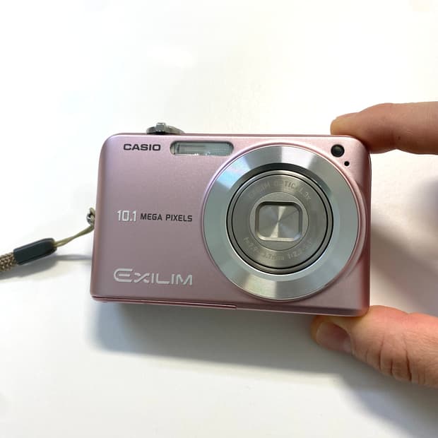 카시오 엑슬림 EX-Z1080 디지털 카메라