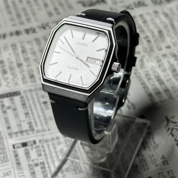 SEIKO quartz chronos