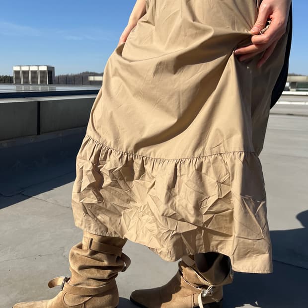 Sand Tiered Cargo 샌드 롱스커트