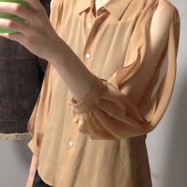 Issey Miyake 이세이미야케 슬릿 디테일 실크 셔츠