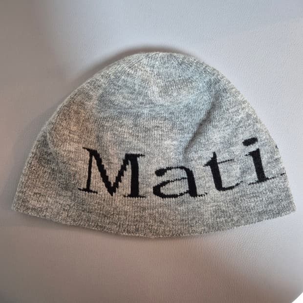 마뗑킴 로고 자카드 숏 비니 그레이