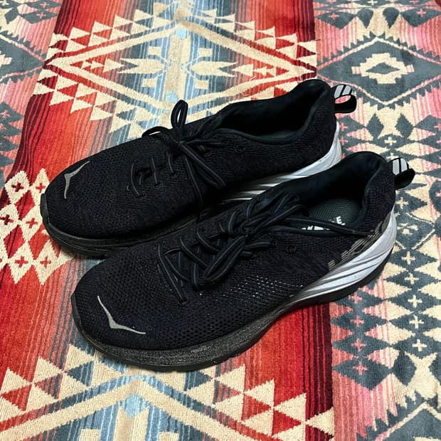 Hoka one one mach fly at night