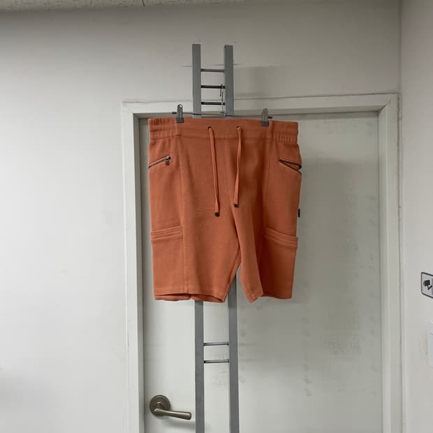 헬무트랭 오렌지 카고 반바지 M