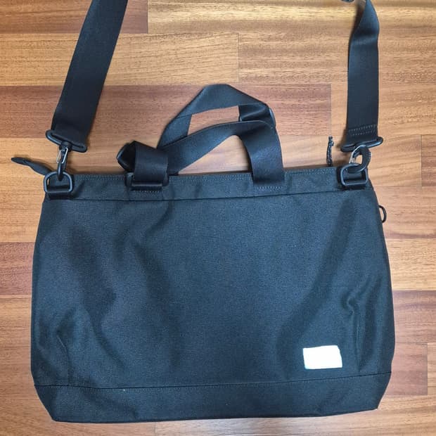 Rawrow 로우로우 BLACK CITY HELMET BAG 162