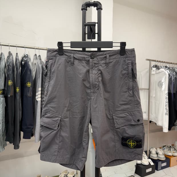 [W28 / RE] 스톤아일랜드 카고 반바지