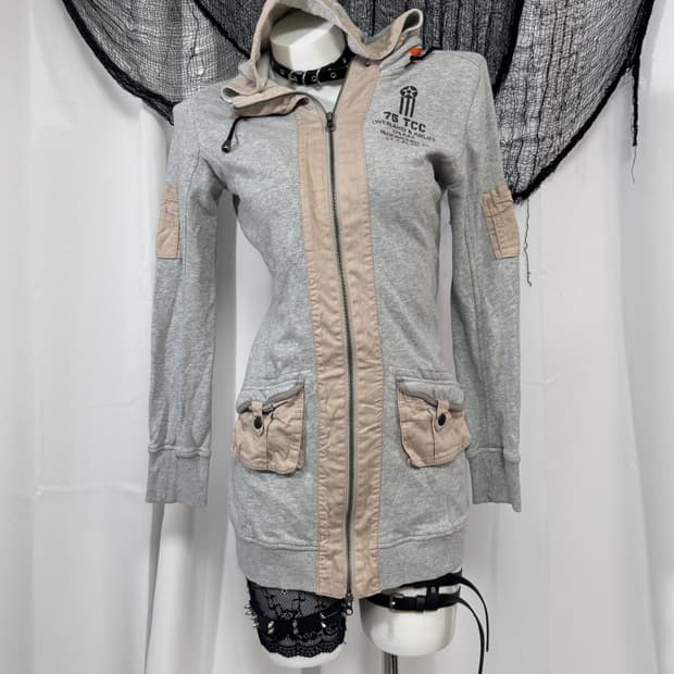avirex hood zip up