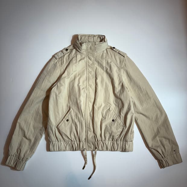 타미힐피거 베이지 바람막이 점퍼