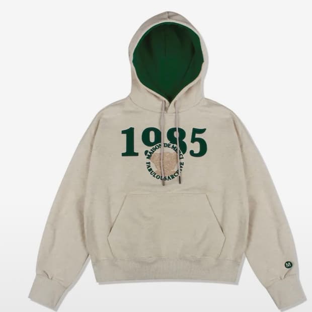 라 메종 스튜디오 우먼즈 크롭 베어프렌즈 엠보자수 후드 오트밀