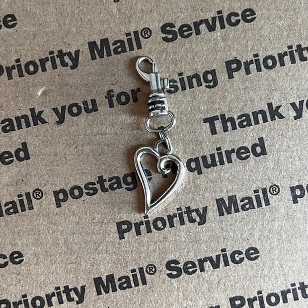 90s vtg Open Heart Charm Keyring