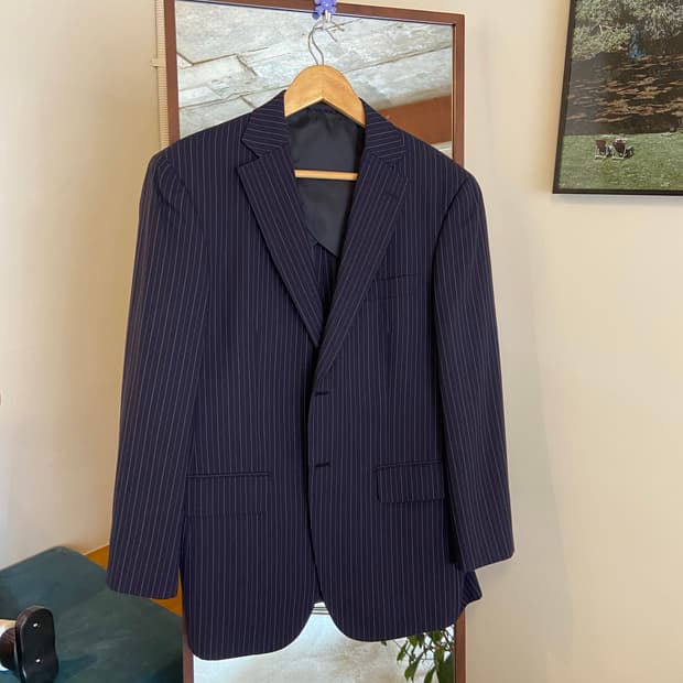 네이비 스트라이프 정장 블레이저