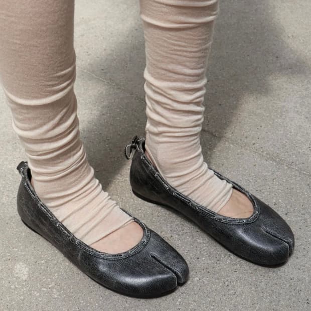 (2회착용) Paes 페이즈 Leather string flat 타비슈즈