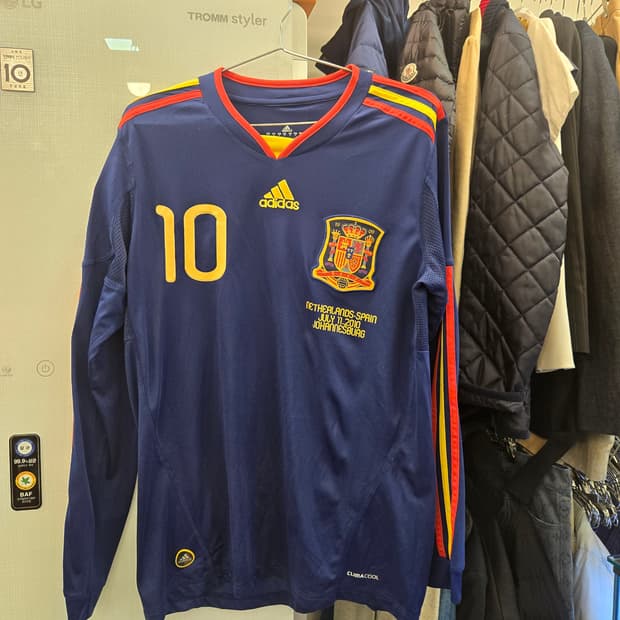 [쿨거환영]2010 월드컵 우승국 스페인 결승전 어웨이유니폼