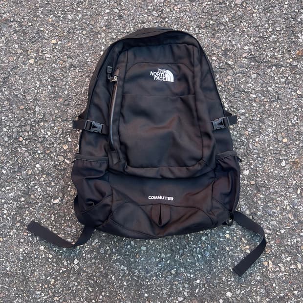 노스페이스 Commuter 백팩 블랙 