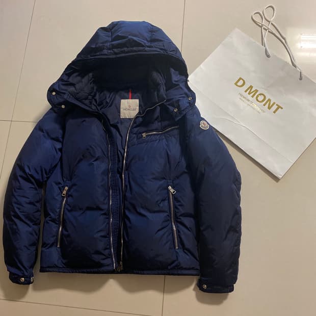 몽클레어 남성 패딩 2사이즈 100