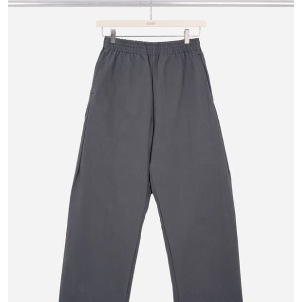 suah right easy pant / charcoal