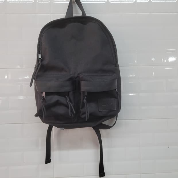 메종미네드 백팩