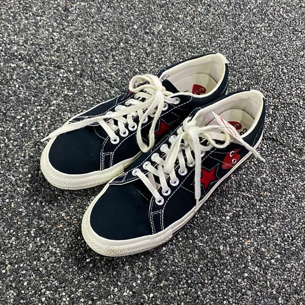 꼼데가르송 플레이 X 컨버스 원스타 로우 블랙 B4270