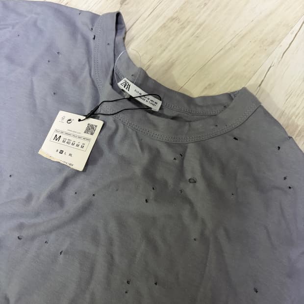 [M] ZARA 그레이 반팔티 새상품 세티스파이 맛