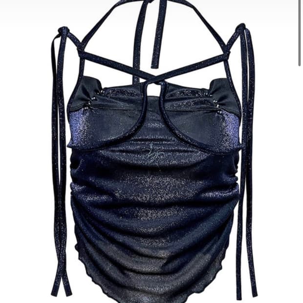 crystal strap top - black을 구합니다