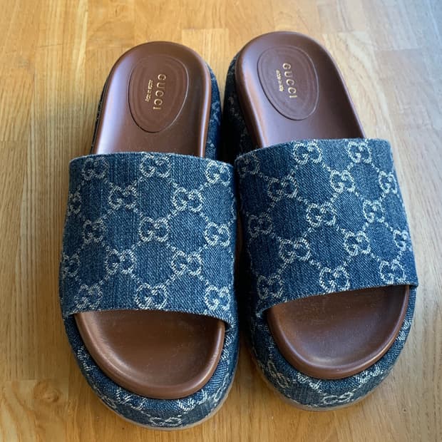 구찌 패턴 플랫폼 슬라이드 슬리퍼