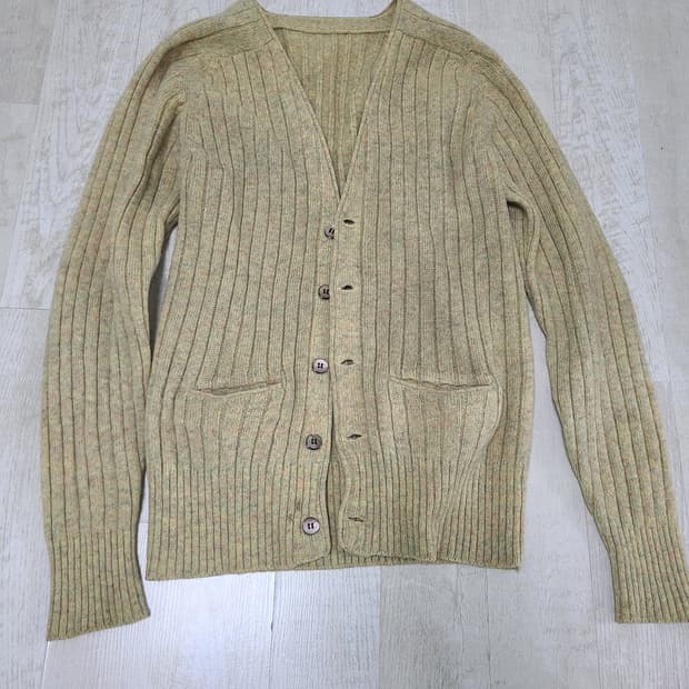 노란색 골지 니트 가디건