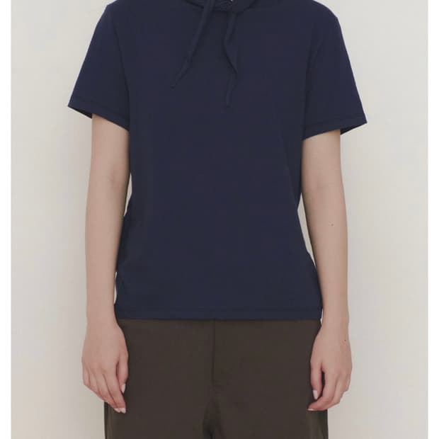 parrt scarf t shirt
