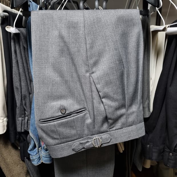 테스토리아 라이트그레이 팬츠 46