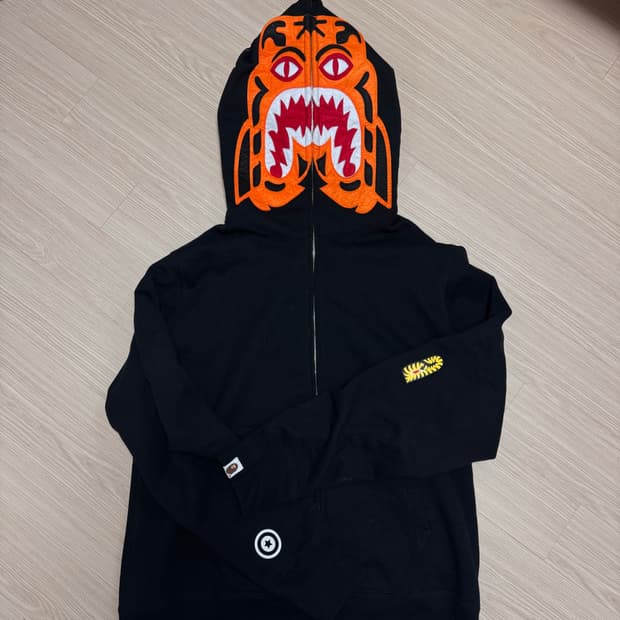 베이프 타이거 후드집업 급처