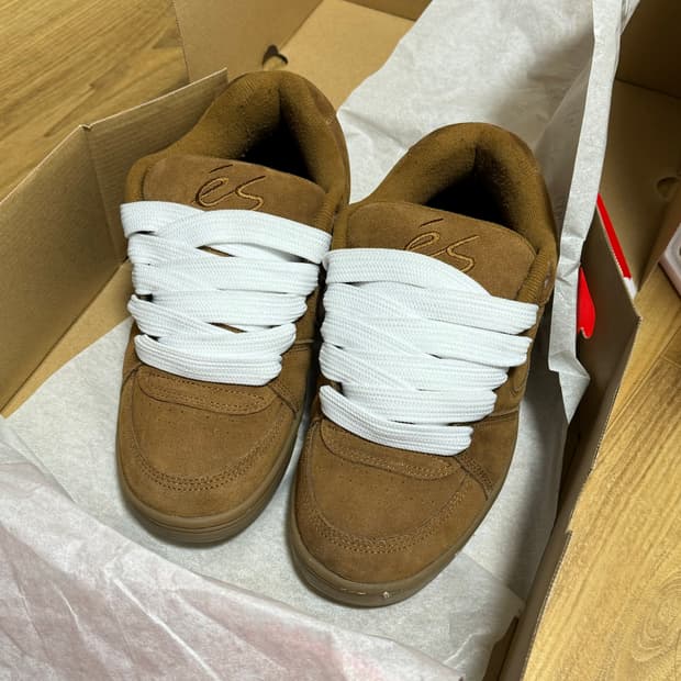 Es 이에스 엑셀 보드화