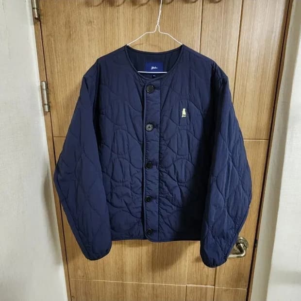 (M)예일 웨이브 퀼팅 패딩 자켓 네이비