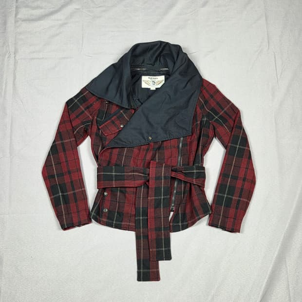 [디젤] 와이드 카라 타탄체크 사선 지퍼 벨티드 자켓 | A00156