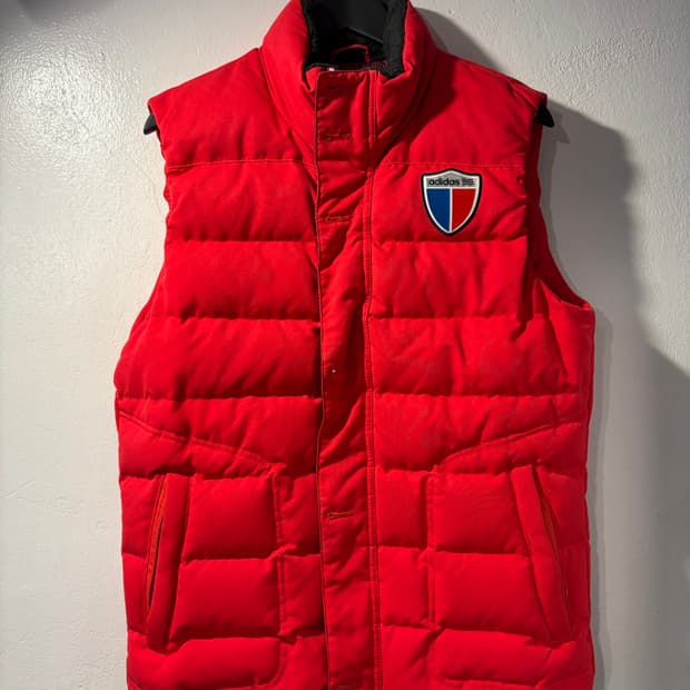 아디다스 패딩조끼
