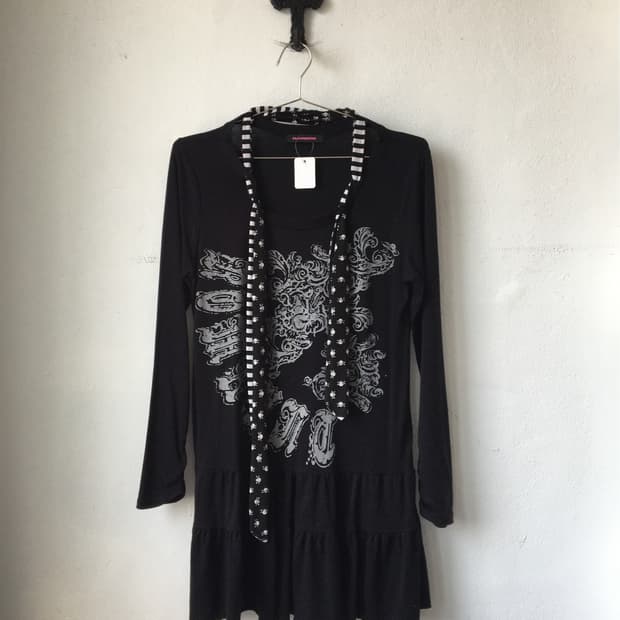 Algonquins sleeve onepiece