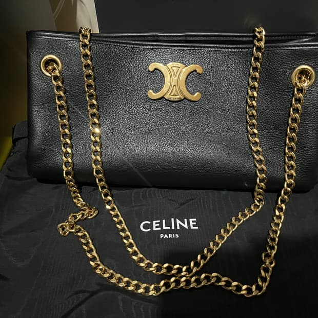 CELINE 셀린느 뉴스페이퍼백